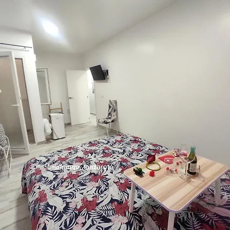 Roja Con Jacuzzi El Charco By Flamingo House * Arrecife (Lanzarote)